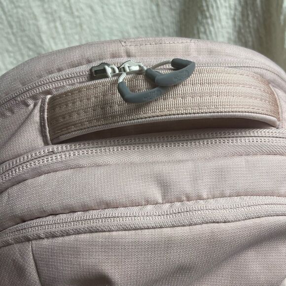 The North Face The North Face Borealis Light Pink Backpack main image 10